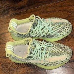 Yeezy 350 V2 “Yeezreel”